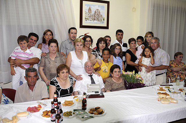 Homenaje a los “Abuelos del año” en el Hogar del Pensionista - 2, Foto 2