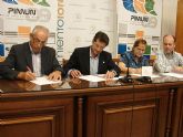 El Alcalde de Lorca, la Asociacin de Libreros y CajaMurcia firman un convenio para mejorar el pago del bonolibro