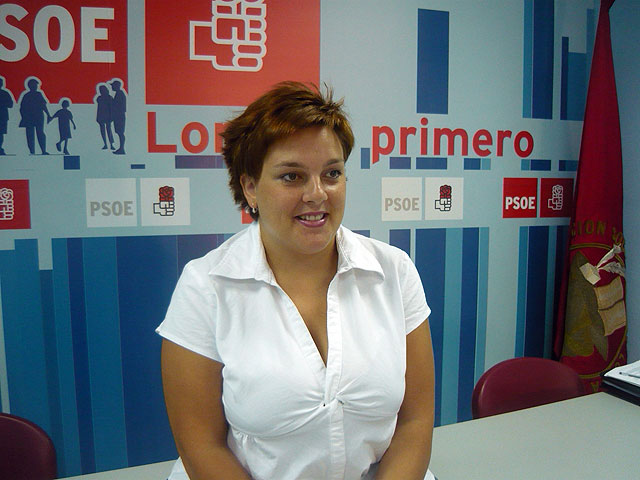 El elevado coste del centro de conciliación de Saprelorca obliga a padres y madres a matricular a sus hijos en guarderías de Puerto Lumbreras - 1, Foto 1