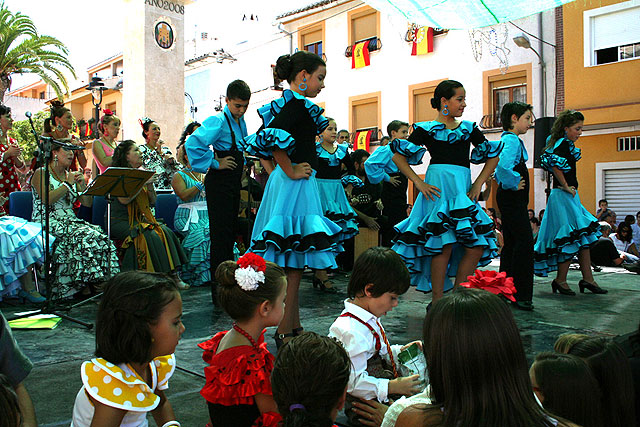 El Día de las Sevillanas llena de color y música las calles de Cehegín - 2, Foto 2