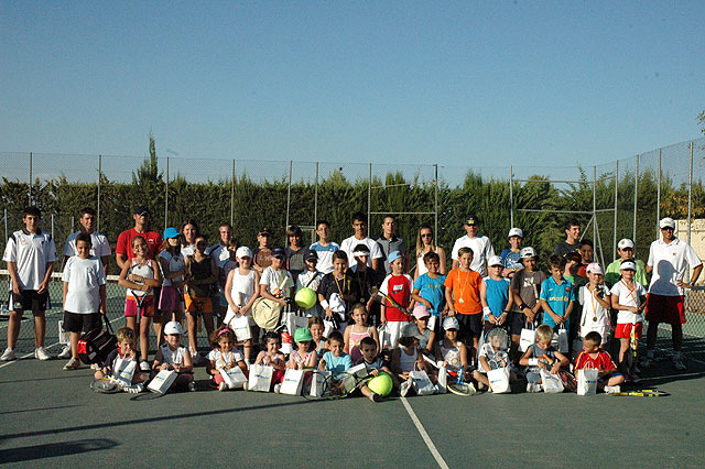 Comienza la Escuela de Tenis del Club de Tenis de Totana, Foto 1