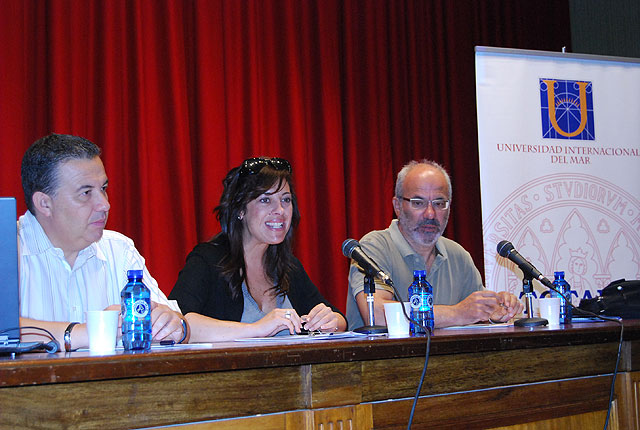 Cerca de 40 alumnos participan en  el curso de la Universidad Internacional del Mar “Educar para los medios en una sociedad multicultural”, Foto 2