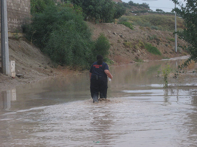 Efectivos de la Guardia Civil, Policía Local y Protección Civil participaron el dispositivo de seguridad establecido con motivo de las lluvias caídas, Foto 1