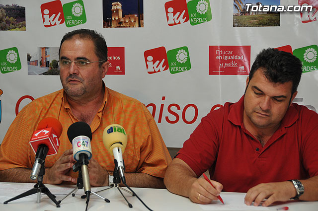 IU exige al Alcalde que se baje del coche oficial y asuma sus responsabilidades, Foto 1