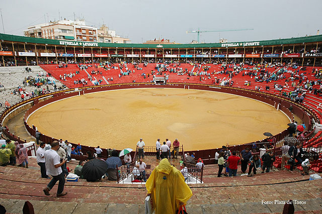 Suspendida por la lluvia la tercera corrida de la feria de septiembre de Murcia - 8