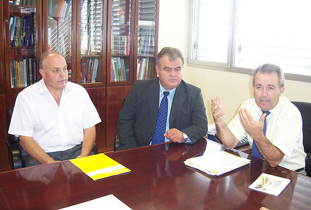 Juan Pagn toma posesin de su cargo como presidente del Consejo provisional de la Denominacin de Origen “Uva de Espuña”, Foto 2