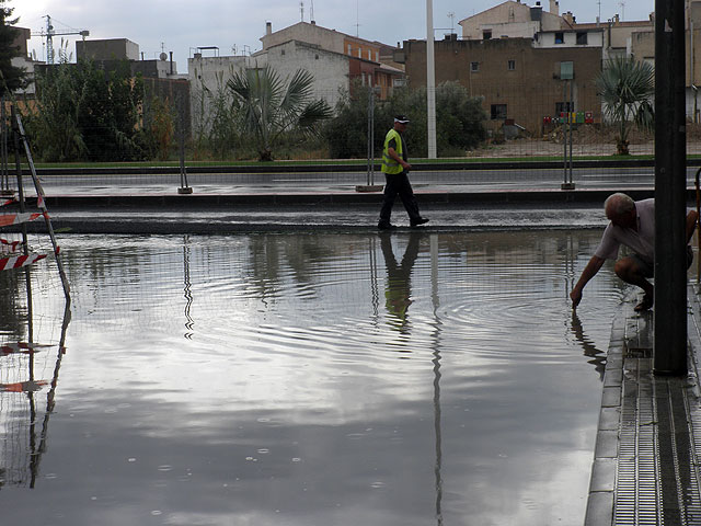 “Las inundaciones de ayer confirman las prisas del PP por acabar las obras del tramo Miguel Indurain a su paso por Zarandona... - 2, Foto 2