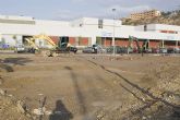 La Concejala de Infraestructuras y urbanismo renueva la plaza de la calle Sierra del Carche