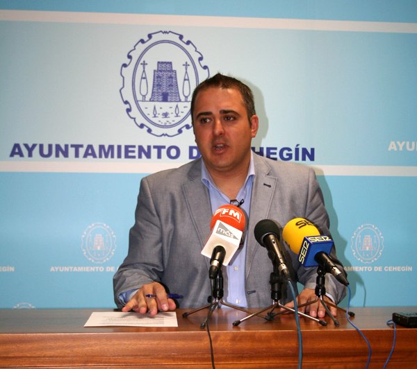 Francisco Abril, durante la rueda de prensa, Foto 1