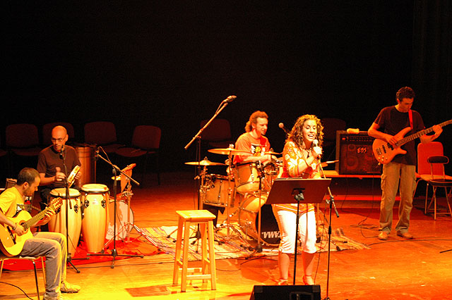 La fusión de ritmos brasileños de Mr Dengue llega mañana al Teatro Pujante de Beniel - 1, Foto 1