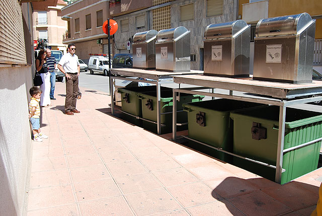 El prximo viernes 25 por la noche ya se podrn utilizar los primeros contenedores soterrados que se instalan en el municipio, Foto 2