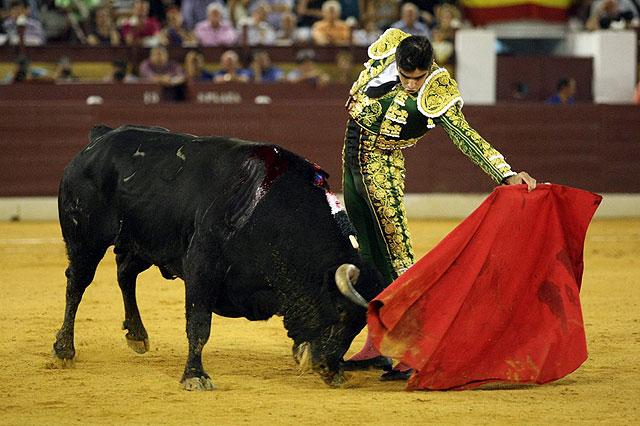 Puerta grande para “Rafaelillo”, El Fandi y Perera como cierre de las corridas de la Feria de Murcia - 10