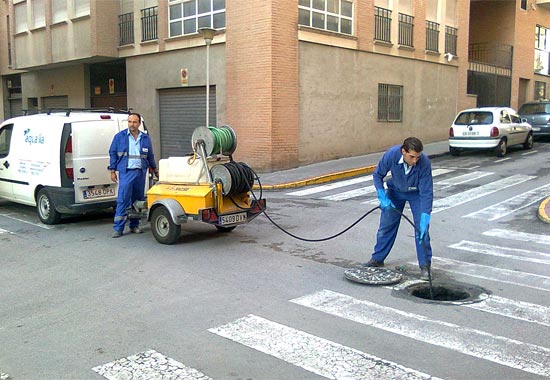 El Ayuntamiento lleva a cabo un plan de limpieza de alcantarillado - 1, Foto 1