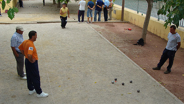 Jugadores de Almería, Alicante, Albacete y la Región de Murcia disputaron el “Trofeo de Feria de Petanca” - 1, Foto 1