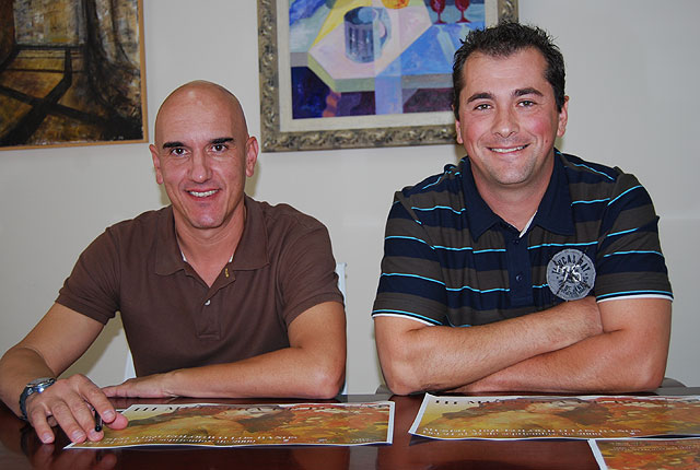 El Museo Arqueolgico acoge la III Muestra de Bonsi, Foto 1