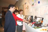 Una exposición muestra en el Mubam los trabajos de los enfermos de Alzheimer