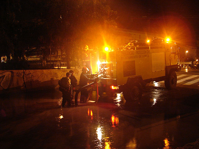 El dispositivo municipal por las incidencias de la fuerte lluvia de ayer realizó 35 actuaciones en diversos puntos del municipio - 1, Foto 1