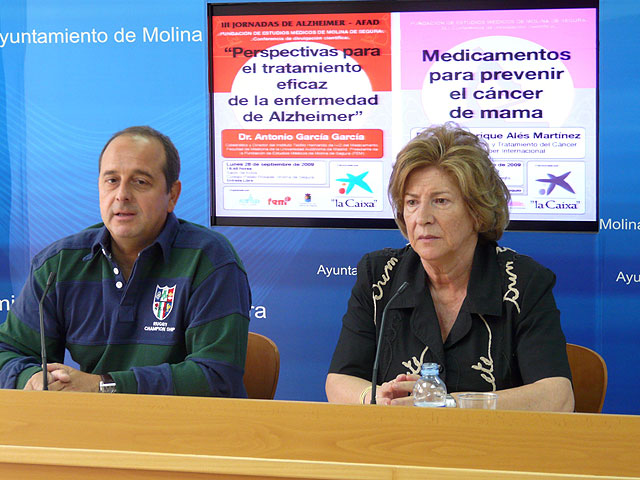 Presentan una conferencia de divulgación científica sobre Medicamentos para prevenir el cáncer de mama - 1, Foto 1