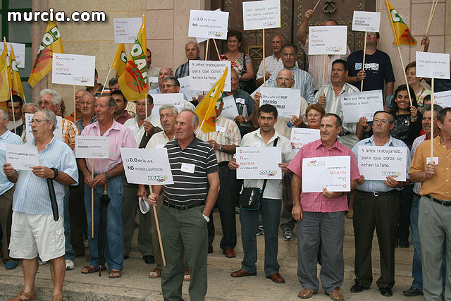 Mañana jueves, productores de Uvas de Espuña convocados por COAG, se concentrarn a las 16:30 horas ante el ayuntamiento de Totana - 41