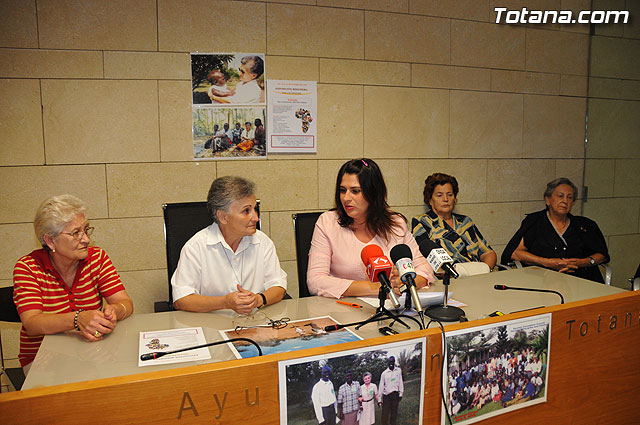 La sala de exposiciones Gregorio Cebrián acoge del 13 al 19 de octubre una exposción misionera y venta de artesanía, Foto 1
