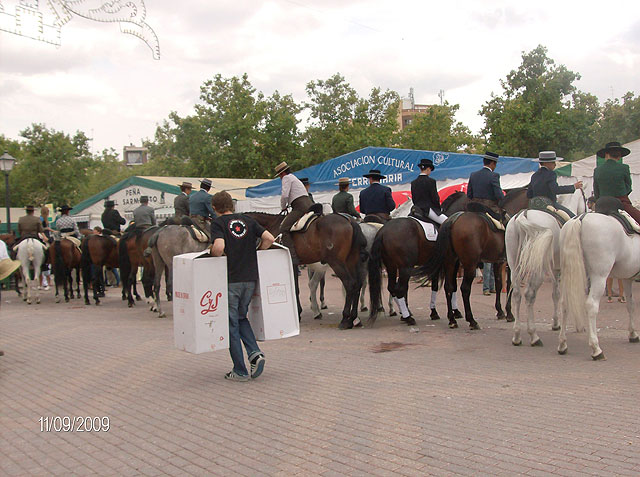 La asociación Mifito realizó un viaje a la feria de Albacete, Foto 3