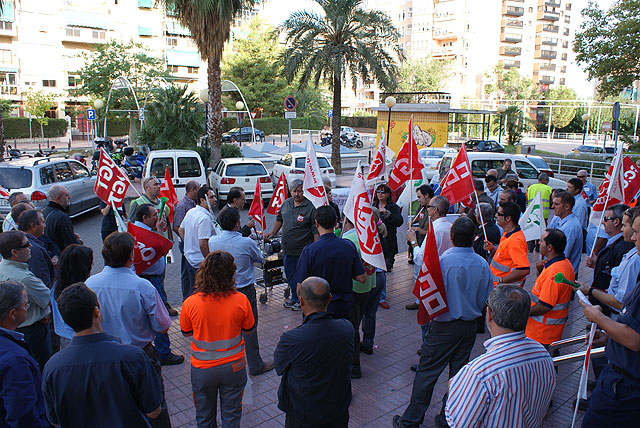 Los trabajadores del Parque de Carreteras exigen mejores condiciones laborales y una mayor seguridad - 2, Foto 2