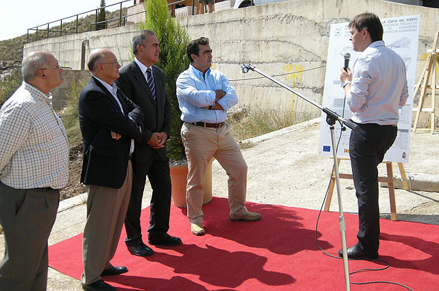 Comienzan las obras del Centro de Acogida de la Cueva del Puerto, en Calasparra - 1, Foto 1