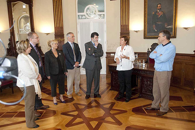 La Región de Murcia, pionera en la firma de convenios sobre políticas de inmigración - 1, Foto 1