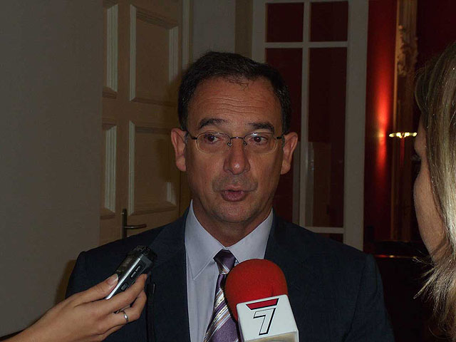 La Región de Murcia, pionera en la firma de convenios sobre políticas de inmigración - 2, Foto 2