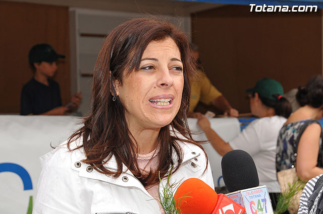 Se reparten 1.000 ejemplares de pino durante la tercera campaña regional 