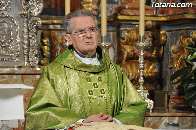 El PP de Totana celebra una misa por todos los difuntos de este partido en la Ermita de La Santa - 2