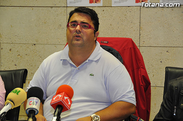 Hoy se inaugura la “III Semana Intercultural” con una exposicin de pinturas y trajes tpicos en el Centro Sociocultural “La Crcel