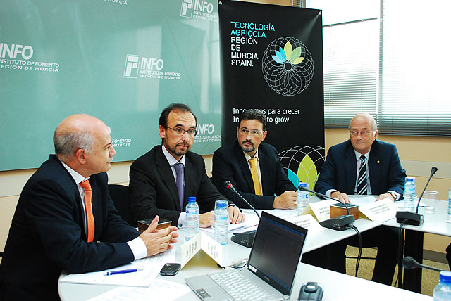 La Consejería de Empresa presenta una estrategia para convertir la tecnología agraria de la Región en referente internacional - 1, Foto 1