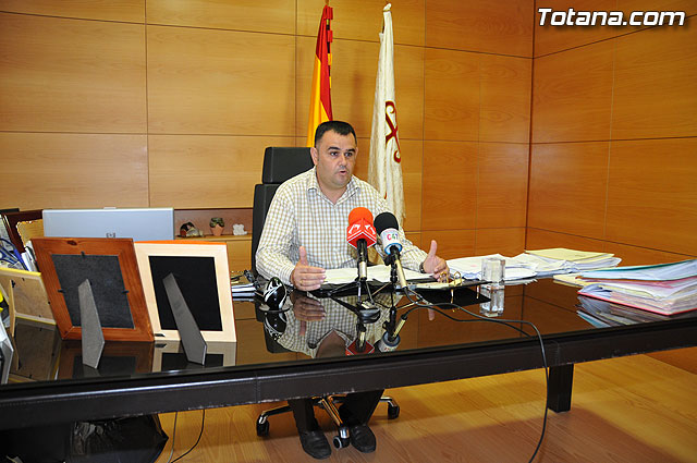 Ayuntamiento y Comunidad de Regantes adquirirán el terreno donde se construirá el embalse de recogida de aguas pluviales de la Rambla del Cementerio, Foto 4