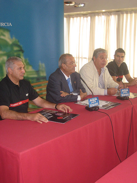 Meses solidarios - 2, Foto 2