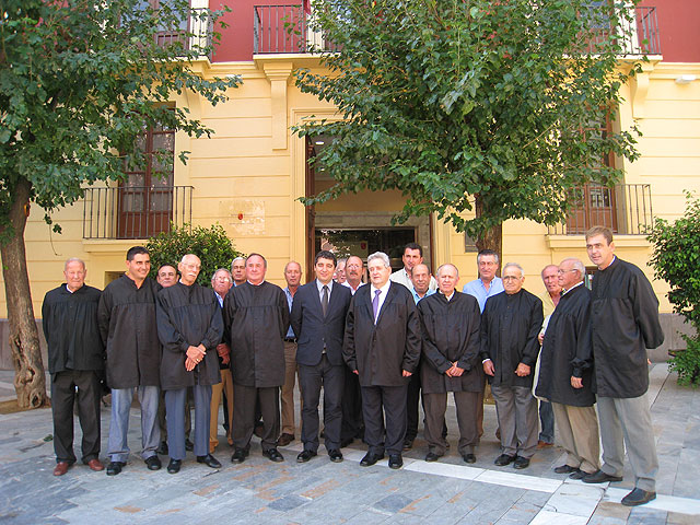 Cruz anima a preservar el Consejo de Hombres Buenos para legarlo a las generaciones venideras - 1, Foto 1