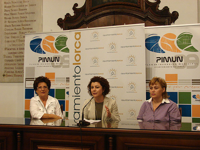 El Ayuntamiento invierte 20.000 euros en la reforma integral del local para la Asociación de Mujeres del barrio de Los Ángeles - 1, Foto 1