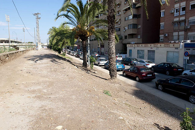 Pérgolas en forma de árboles darán sombra en la plaza del Rey - 2, Foto 2
