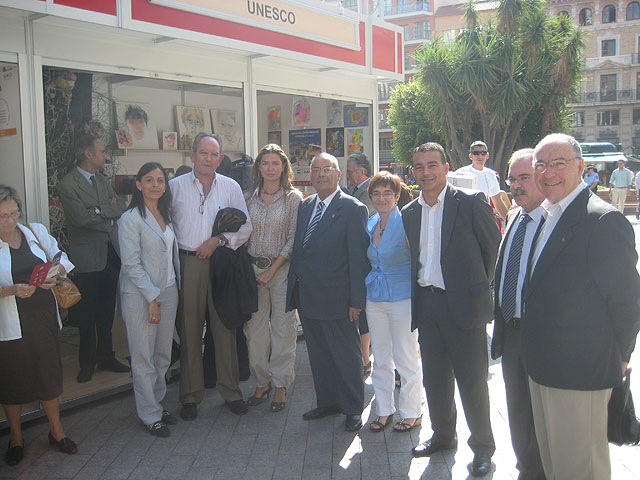 La Plaza de Santo Domingo y la Avenida Alfonso X acogen hasta mañana la Feria de ONG´D - 3, Foto 3