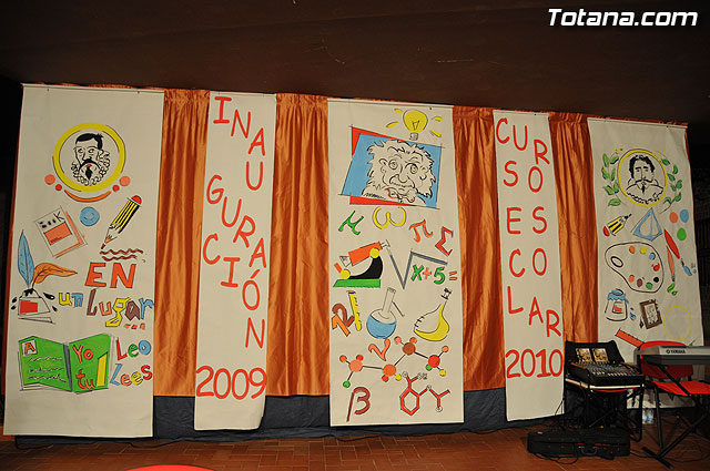 El colegio Reina Sofa acogi el acto oficial de la apertura del curso escolar 2009-10 coincidiendo con su 25 aniversario - 6