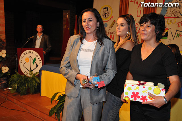 El colegio Reina Sofa acogi el acto oficial de la apertura del curso escolar 2009-10 coincidiendo con su 25 aniversario - 35