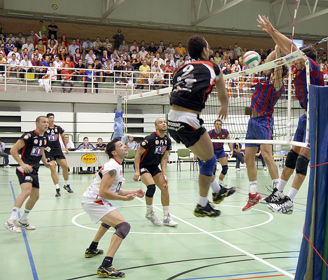El FC Barcelona derrota al CV Caravaca Año Santo 2010 en el partido de presentación - 2, Foto 2