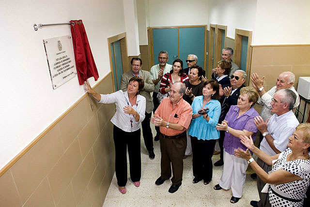 La Barriada Hispanoamérica estrena su renovado local social - 4, Foto 4