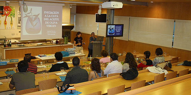 Finaliza el ‘II Curso de Iniciación a la Cata de Vinos, Quesos y Aceites de la Región de Murcia’ - 1, Foto 1