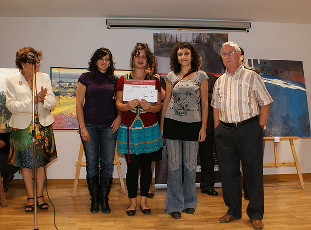 Premios locales, Foto 2