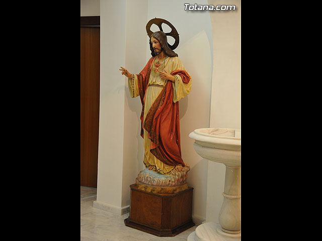 La plantilla de la U.D. Paretn realiza la tradicional ofrenda floral a Nuestra Señora del Rosario - 5