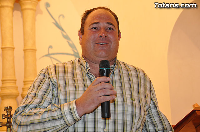 La plantilla de la U.D. Paretn realiza la tradicional ofrenda floral a Nuestra Señora del Rosario - 30