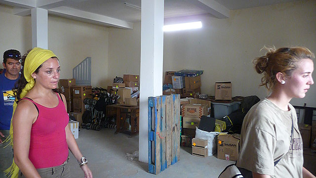 En Ruta Solidaria 2009. 04 octubre. Descarga en Nouakchott - 6