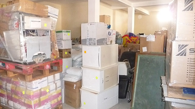 En Ruta Solidaria 2009. 04 octubre. Descarga en Nouakchott - 13