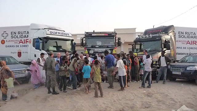 En Ruta Solidaria 2009. 04 octubre. Descarga en Nouakchott - 15